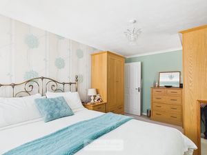 Photo 21- click for photo gallery